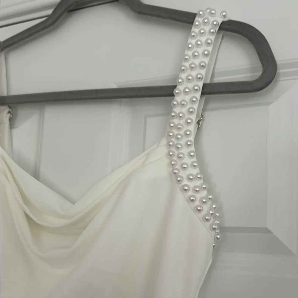 Oh Hello - SALENA PEARL DETAIL BODYCON MIDI DRESS - Large - Picture 3 of 4